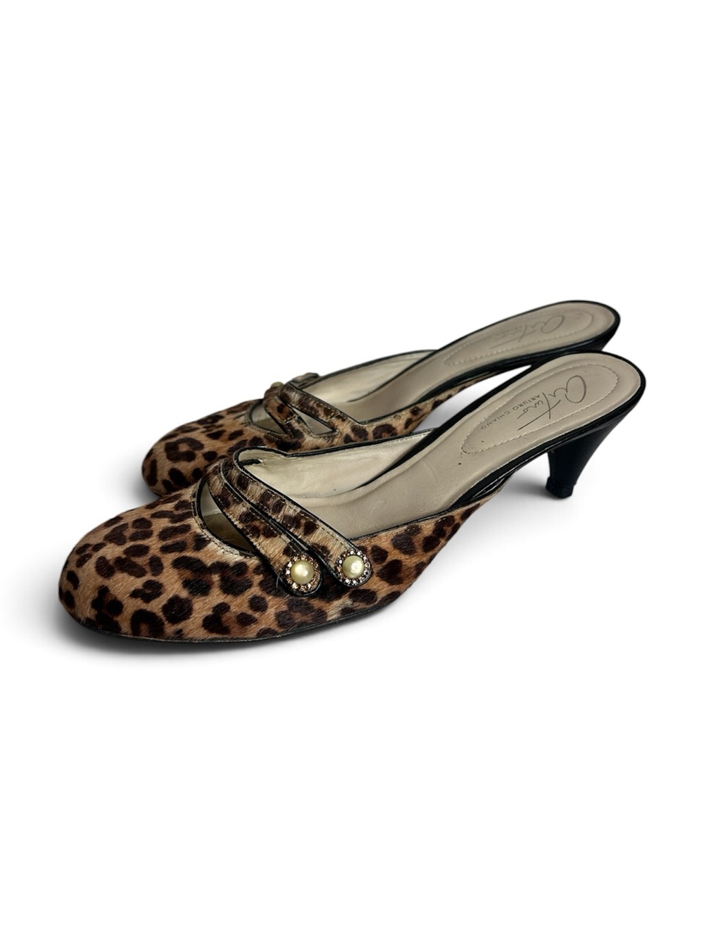 Arturo Chiang Leopard-Print Pearl-Button Kitten Heel Mules